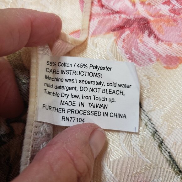 So Pretty Country French Cottage Pink Floral Fabric Napkins Set of 4 19" - Picture 4 of 6